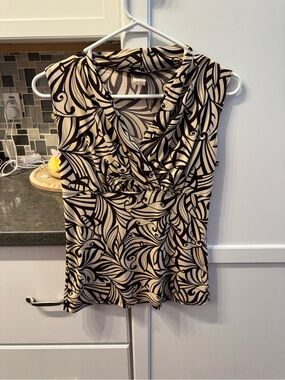 Sleeveless Black & Cream Surplice V-Neck Women's Top